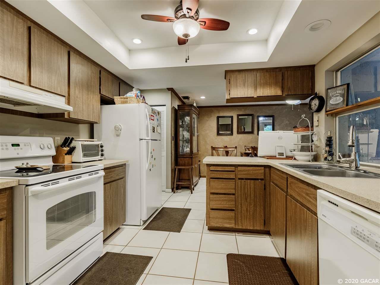 8000 Southwest 17th Place Gainesville, FL 32607 - Photo 7 of 24 Gallery Image 7