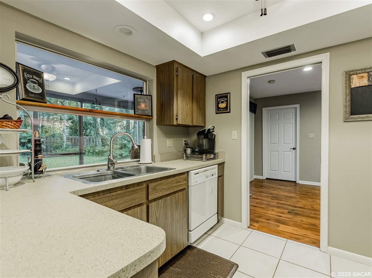 8000 Southwest 17th Place Gainesville, FL 32607 - Photo 8 of 24 Gallery Image 8