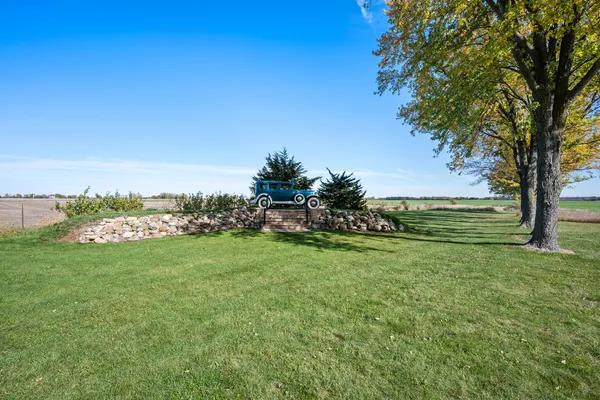 $2,150,000 | 15165 Quigley Road, Sycamore, IL 60178