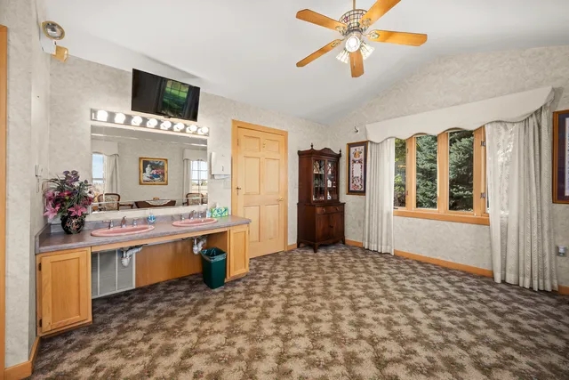 $2,750,000 | 15165 Quigley Road, Sycamore, IL 60178