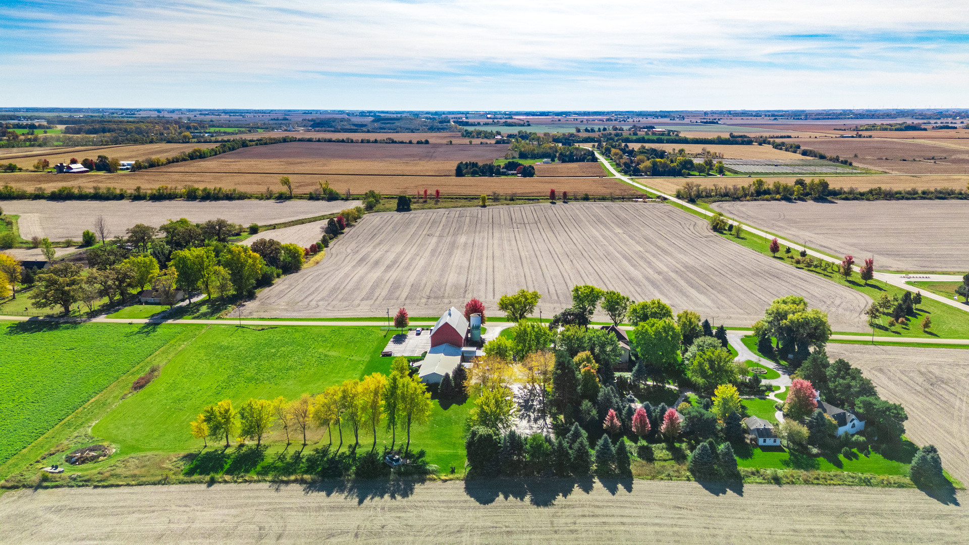 15165 Quigley Road Sycamore, IL 60178 - Photo 98 of 101 a view of a ocean with a outdoor space