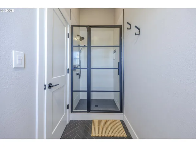 $1,750,000 | 83471 South Cove Way, Florence, OR 97439