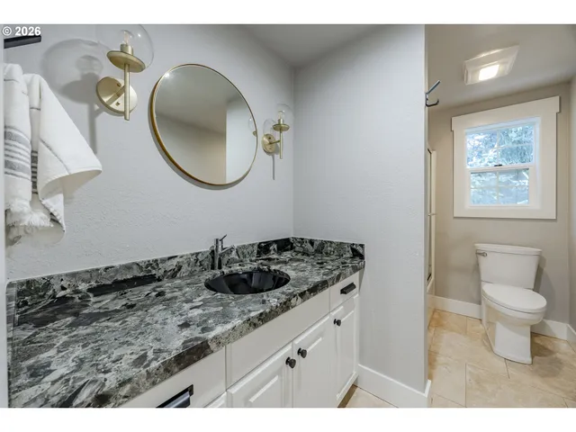 $1,750,000 | 83471 South Cove Way, Florence, OR 97439