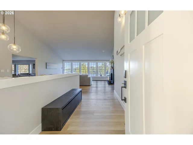 $1,750,000 | 83471 South Cove Way, Florence, OR 97439