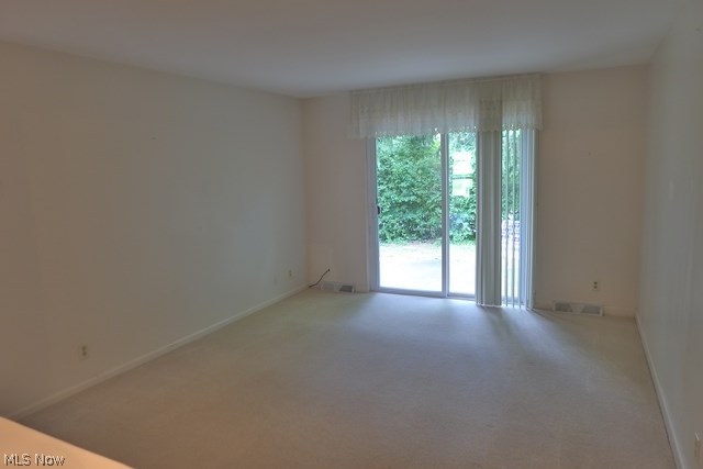 101 Gaslight Lane, Unit 101F Mayfield Heights, OH 44124 - Photo 8 of 20