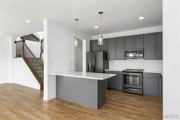 $459,900 | 2 Fieldcrest At Regal Pines Meadows, Ballwin, MO 63021