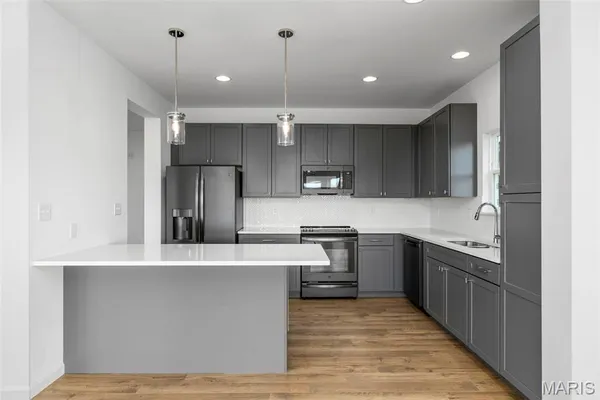 $459,900 | 2 Fieldcrest At Regal Pines Meadows, Ballwin, MO 63021