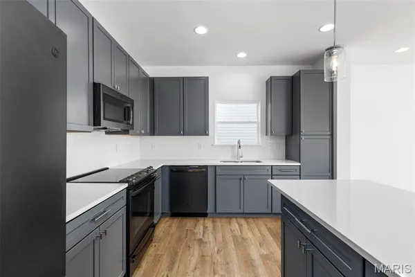 $459,900 | 2 Fieldcrest At Regal Pines Meadows, Ballwin, MO 63021