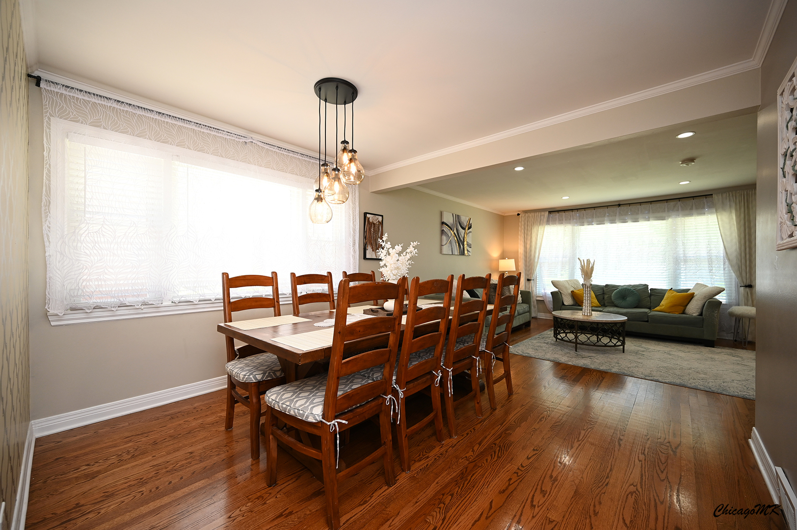 7208 Beckwith Road Morton Grove, IL 60053 - Photo 8 of 45 Gallery Image 8