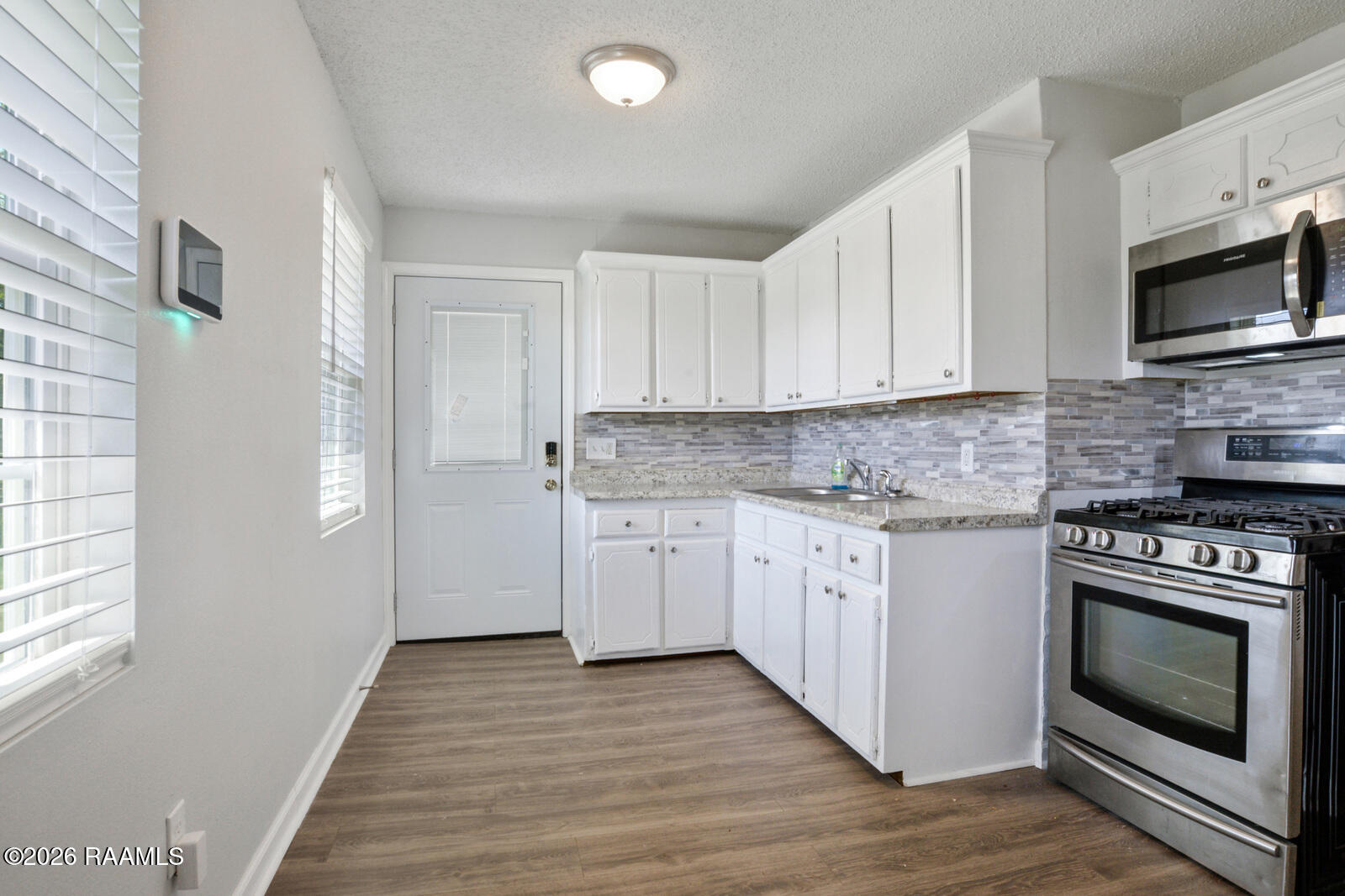 715 Central Road Baton Rouge, LA 70807 - Photo 4 of 8 005_1600x1067_mls
