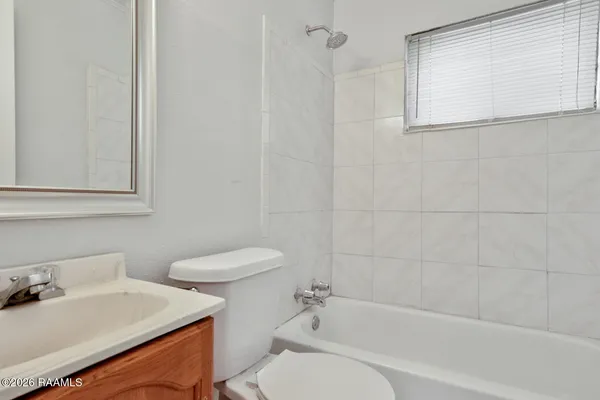 $1,200 | 715 Central Road, Baton Rouge, LA 70807
