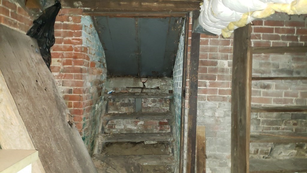 136 Bowles Street Springfield, MA 01109 - Photo 19 of 21 Gallery Image 19