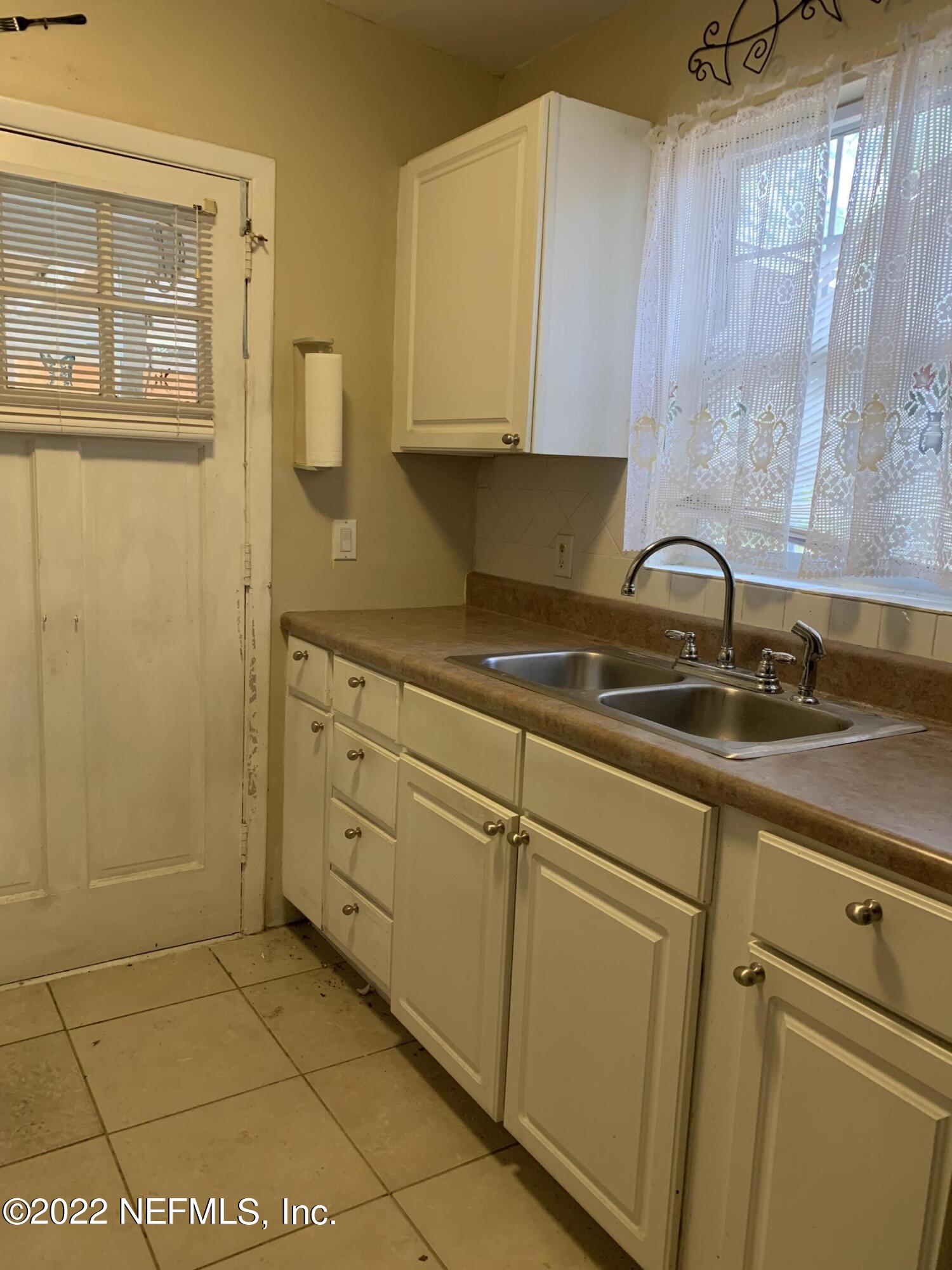 7014 Rollo Road Jacksonville, FL 32205 - Photo 15 of 21