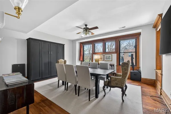 $1,195,000 | 3500 Russell Boulevard, St. Louis, MO 63104