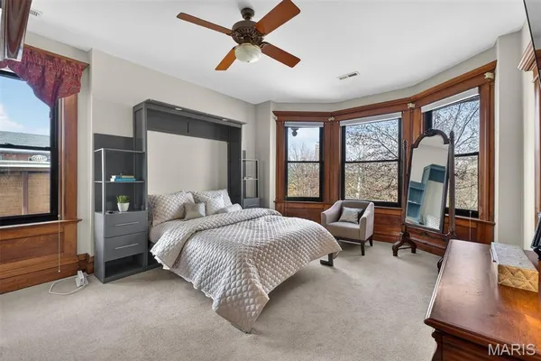 $1,195,000 | 3500 Russell Boulevard, St. Louis, MO 63104