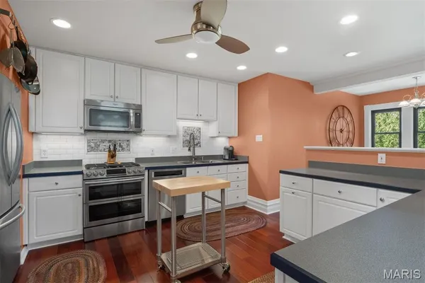 $1,195,000 | 3500 Russell Boulevard, St. Louis, MO 63104