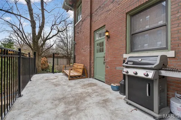 $1,195,000 | 3500 Russell Boulevard, St. Louis, MO 63104