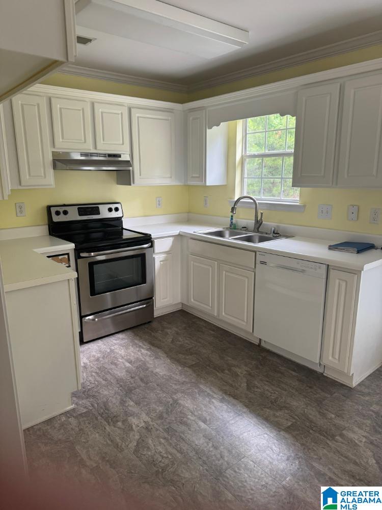 228 Meriweather Lane Calera, AL 35040 - Photo 2 of 8