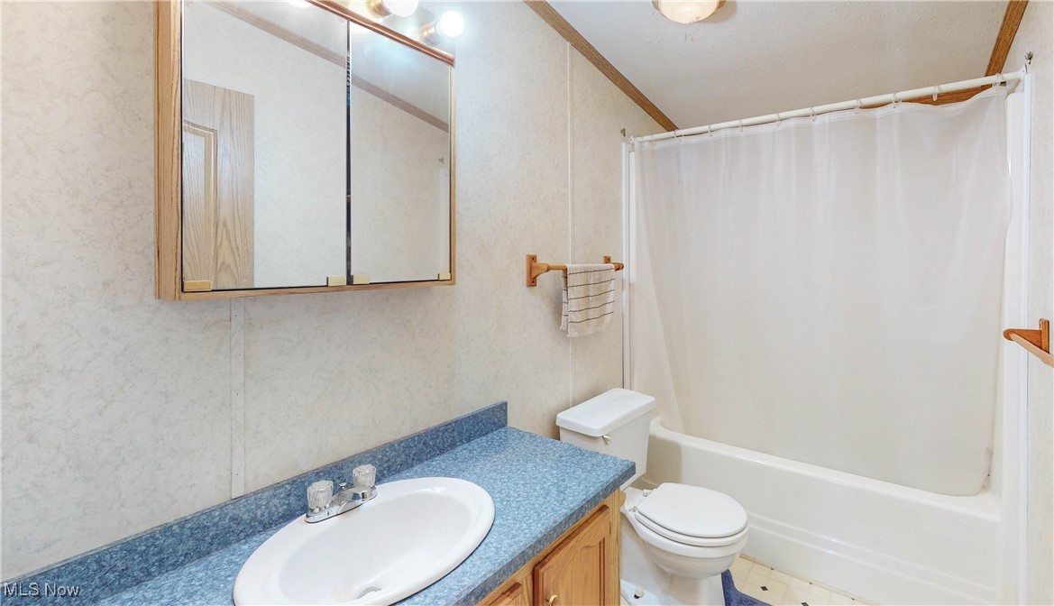 3404 Laubert Road Atwater, OH 44201 - Photo 18 of 37