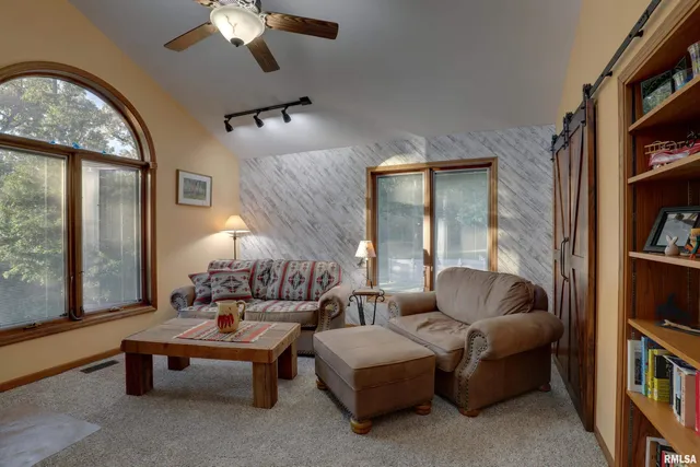 $625,000 | 8825 Lake Of The Woods Road, Fowler, IL 62338