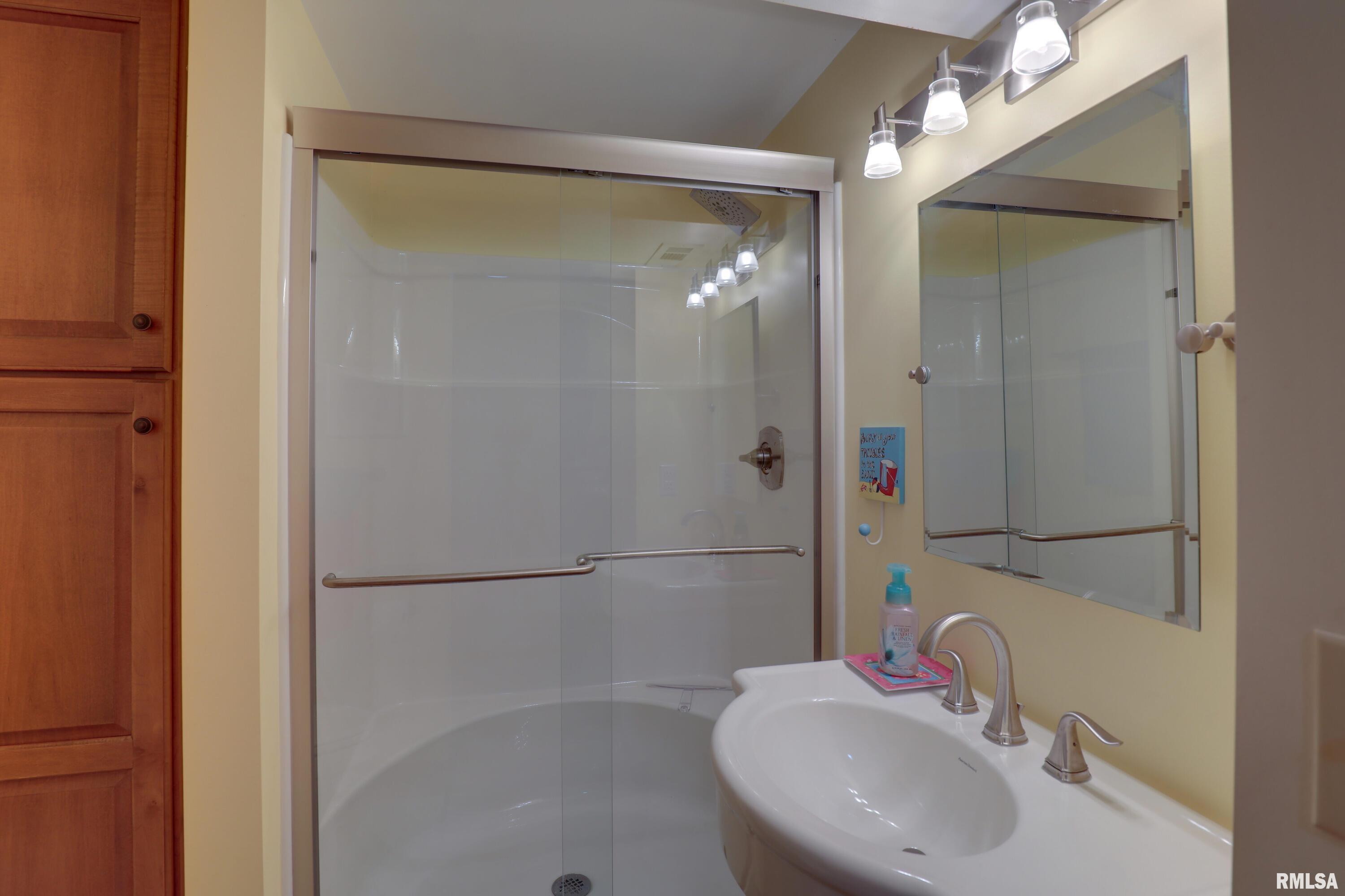 8825 Lake Of The Woods Road Fowler, IL 62338 - Photo 26 of 62