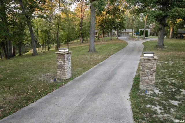 $625,000 | 8825 Lake Of The Woods Road, Fowler, IL 62338