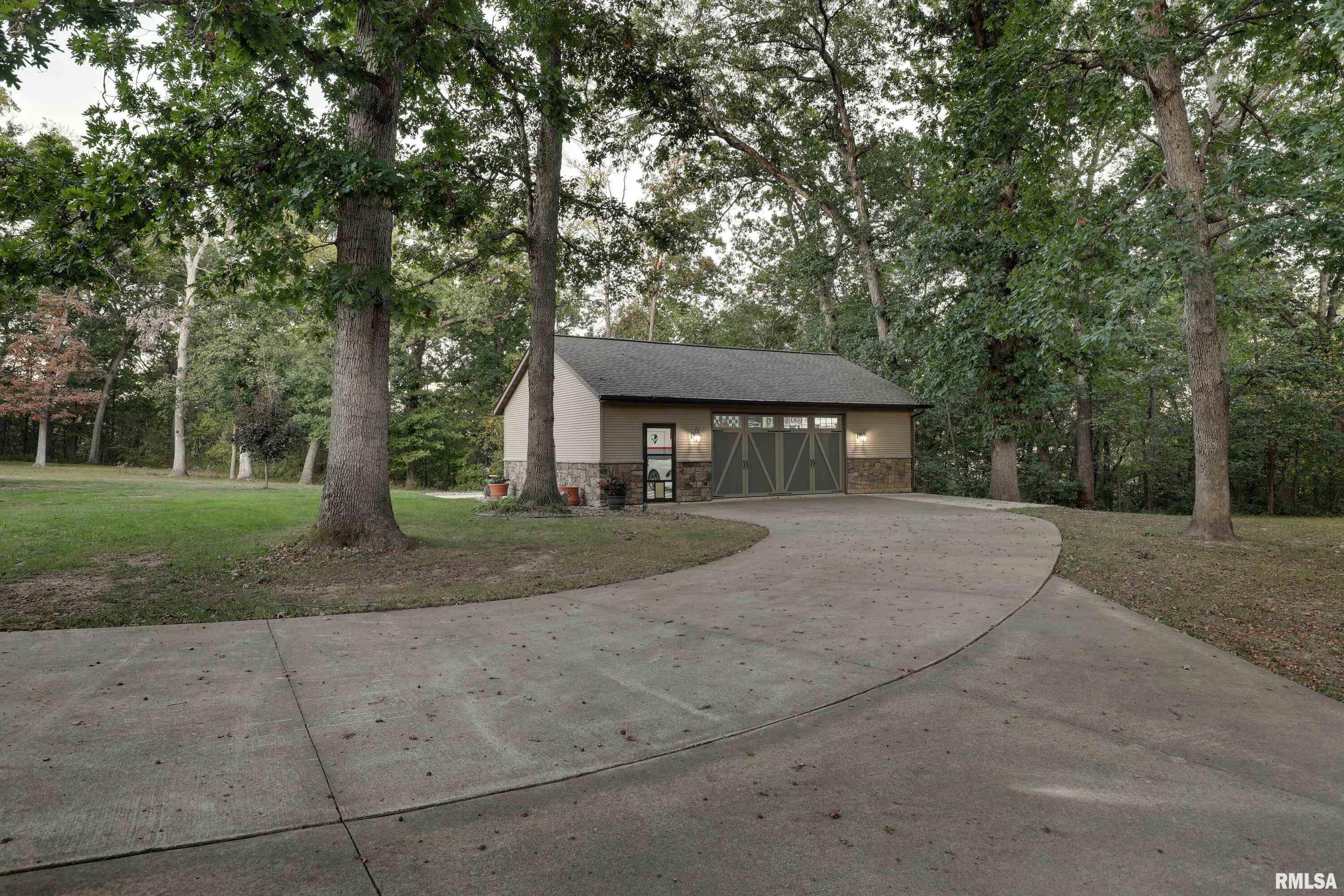 8825 Lake Of The Woods Road Fowler, IL 62338 - Photo 44 of 62