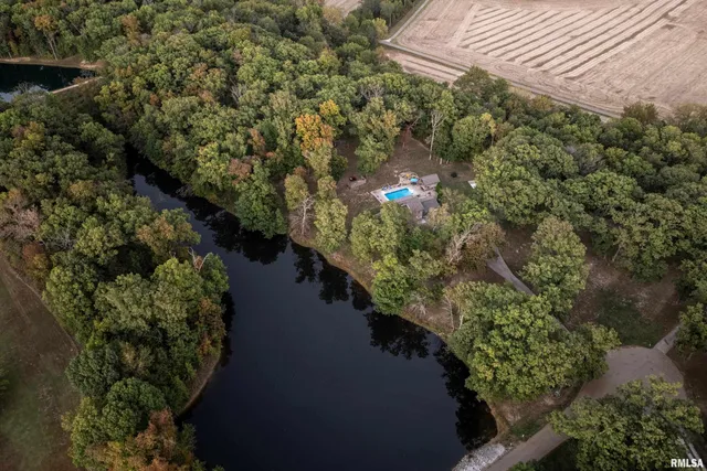 $625,000 | 8825 Lake Of The Woods Road, Fowler, IL 62338