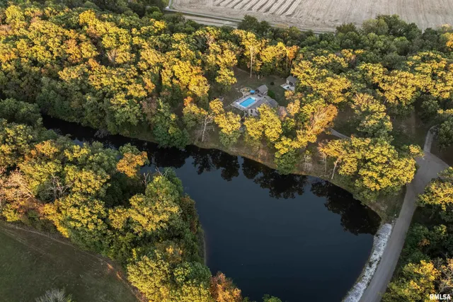 $625,000 | 8825 Lake Of The Woods Road, Fowler, IL 62338