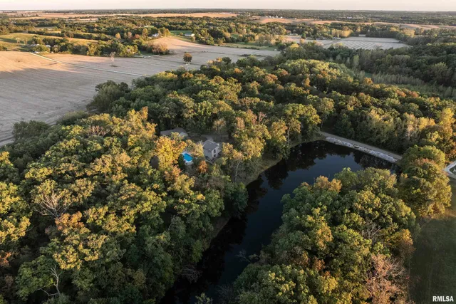 $625,000 | 8825 Lake Of The Woods Road, Fowler, IL 62338