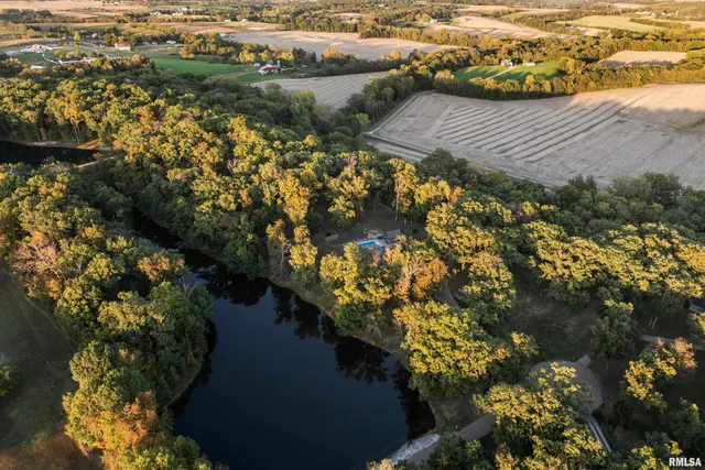 $625,000 | 8825 Lake Of The Woods Road, Fowler, IL 62338