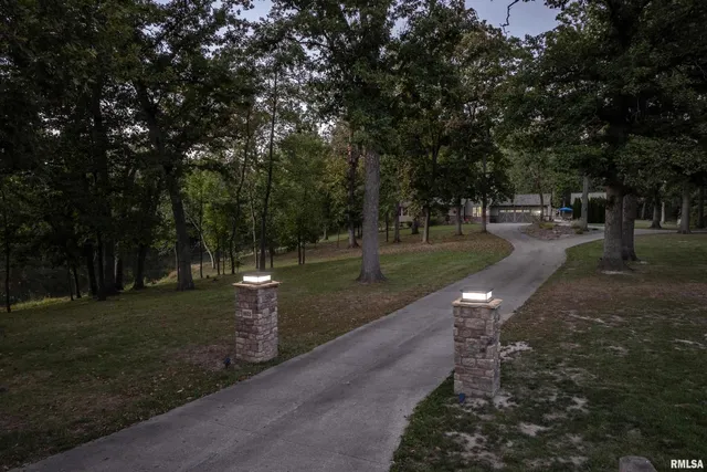 $625,000 | 8825 Lake Of The Woods Road, Fowler, IL 62338