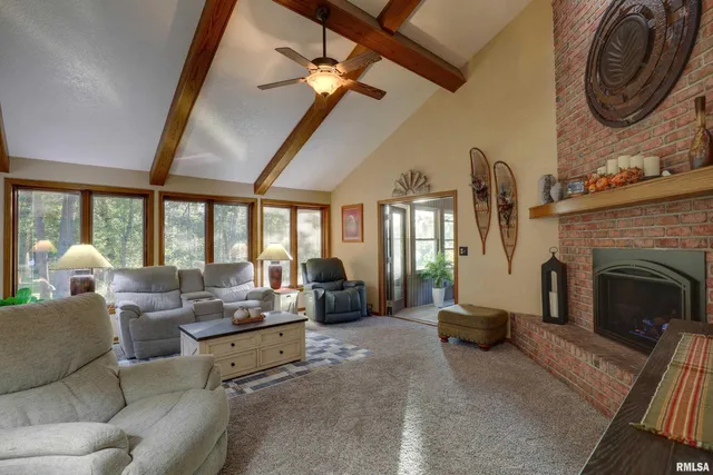 $625,000 | 8825 Lake Of The Woods Road, Fowler, IL 62338