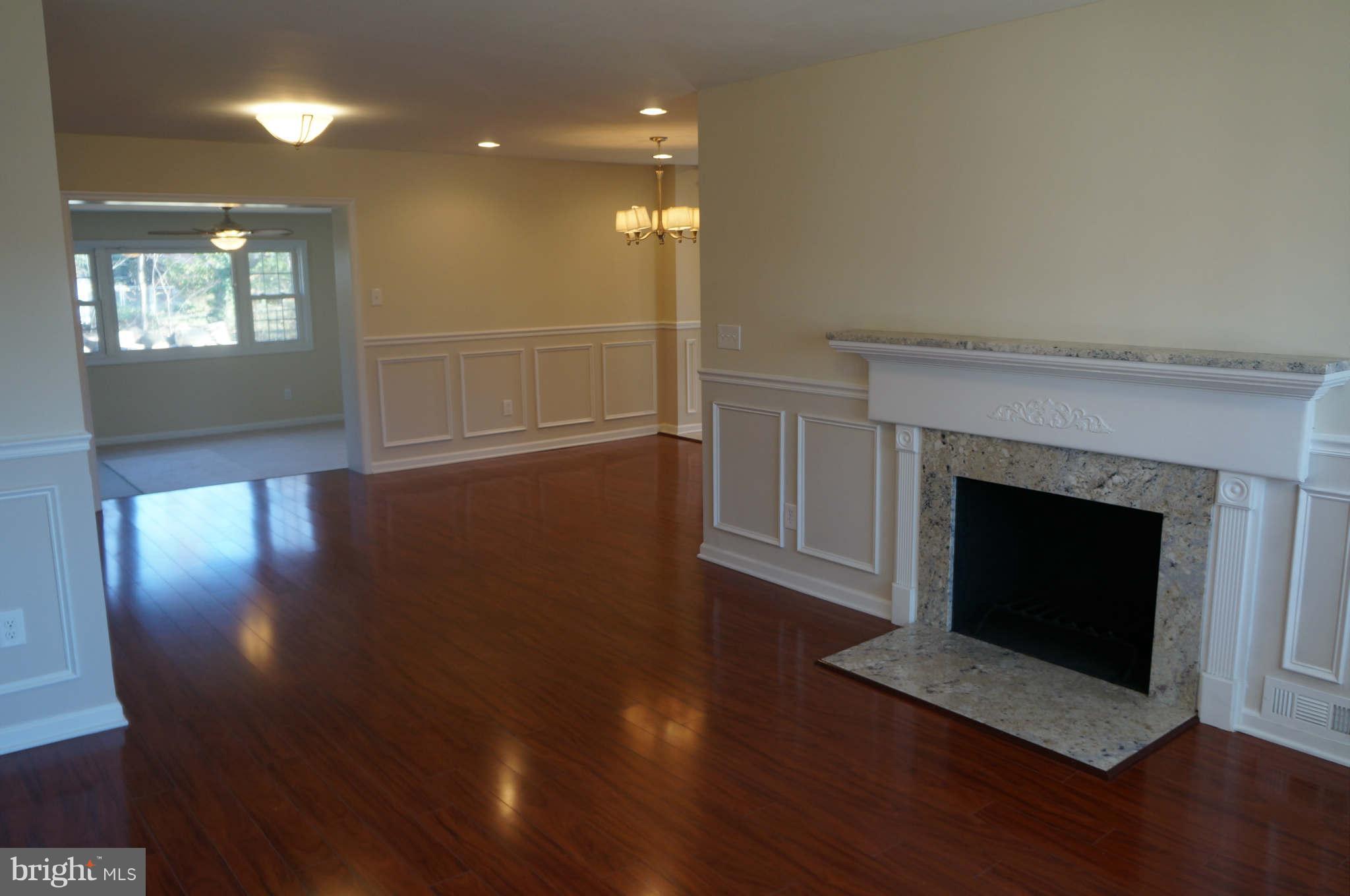 5506 Ivor Street Springfield, VA 22151 - Photo 3 of 27 Living Room
