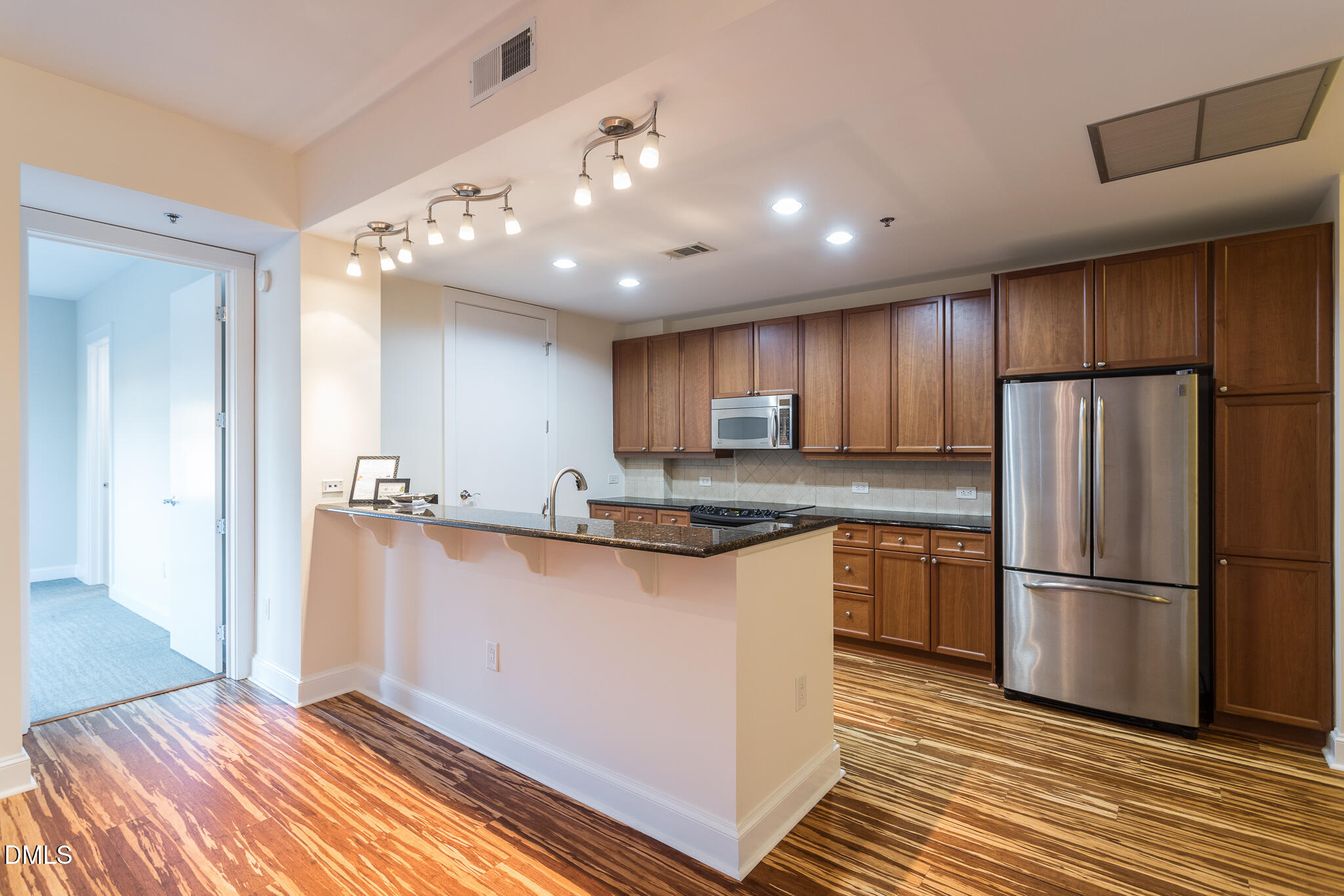 618 North Boylan Avenue, Unit 528 Raleigh, NC 27603 - Photo 13 of 21 13 618 N Boylan Ave Int Unit 528 mls