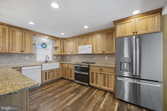 $2,000 | 35 South Mcdermott Road, Unit A, Pylesville, MD 21132