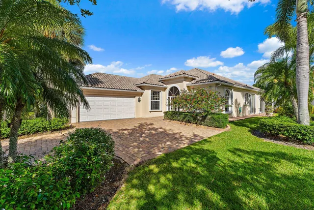 $3,600 | 8120 Southeast Paurotis Lane, Hobe Sound, FL 33455