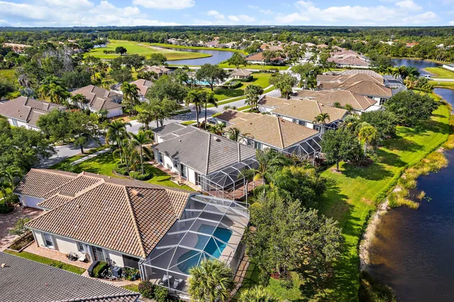 $3,600 | 8120 Southeast Paurotis Lane, Hobe Sound, FL 33455