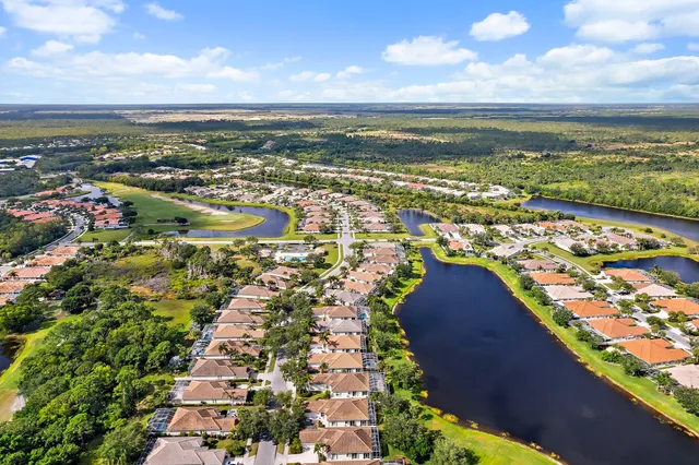 $3,600 | 8120 Southeast Paurotis Lane, Hobe Sound, FL 33455