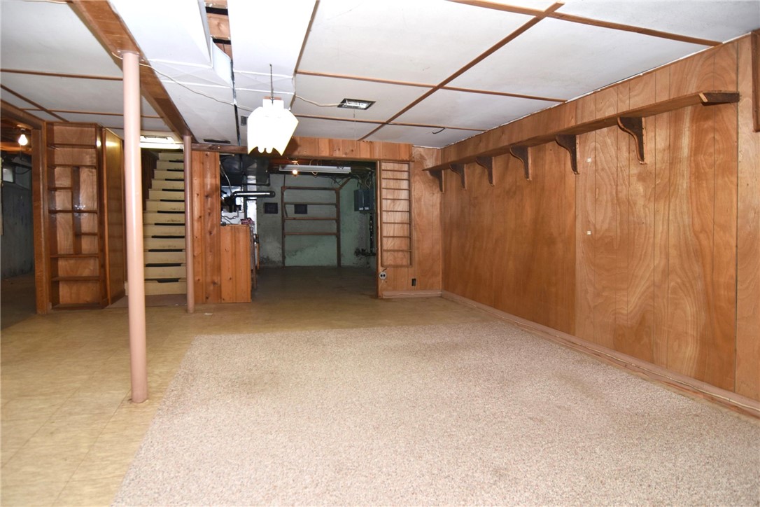 46 Longfellow Drive Warwick, RI 02818 - Photo 26 of 35