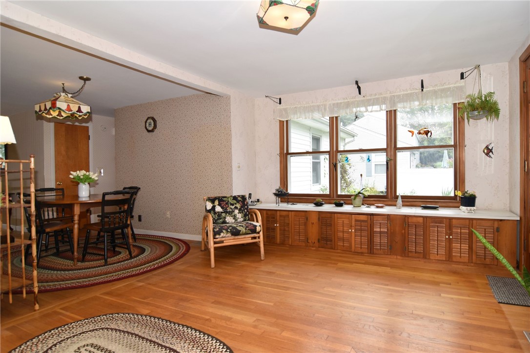 46 Longfellow Drive Warwick, RI 02818 - Photo 10 of 35
