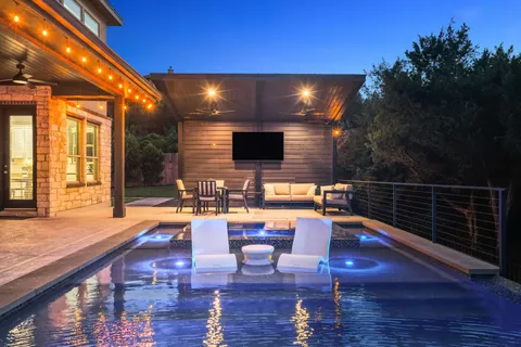 $1,150,000 | 22524 Rock Wren Road, Spicewood, TX 78669