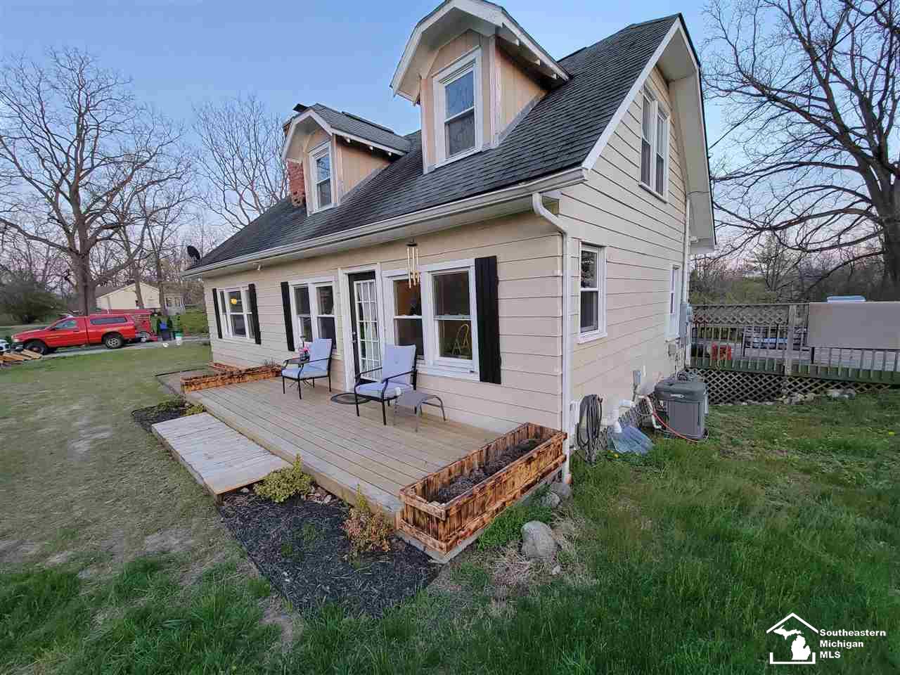2122 East Coon Lake Road Howell, MI 48843 - Photo 6 of 25