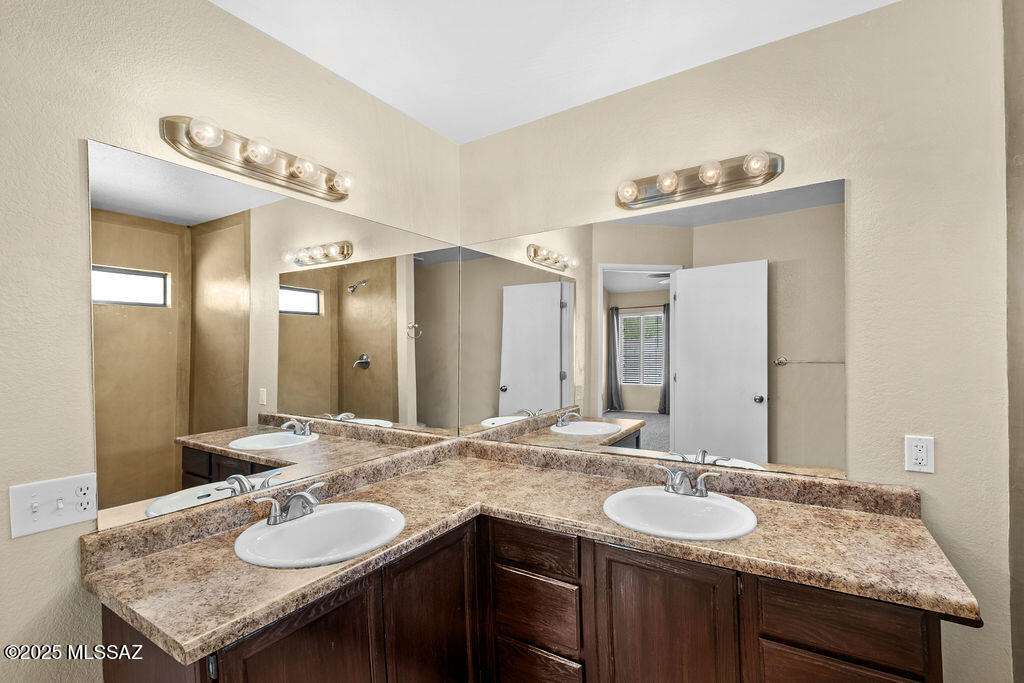 4519 South Chatam Ridge Tucson, AZ 85730 - Photo 34 of 43