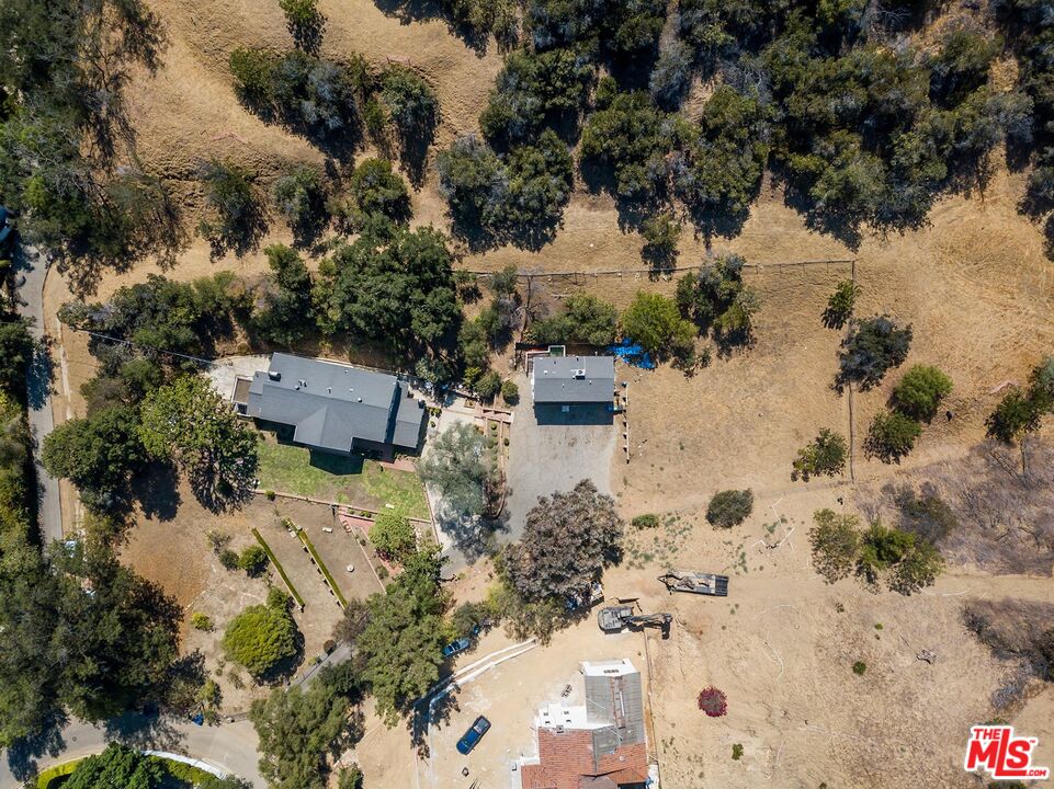 12334 Viewcrest Road Studio City, CA 91604 - Photo 21 of 21 Gallery Image 21