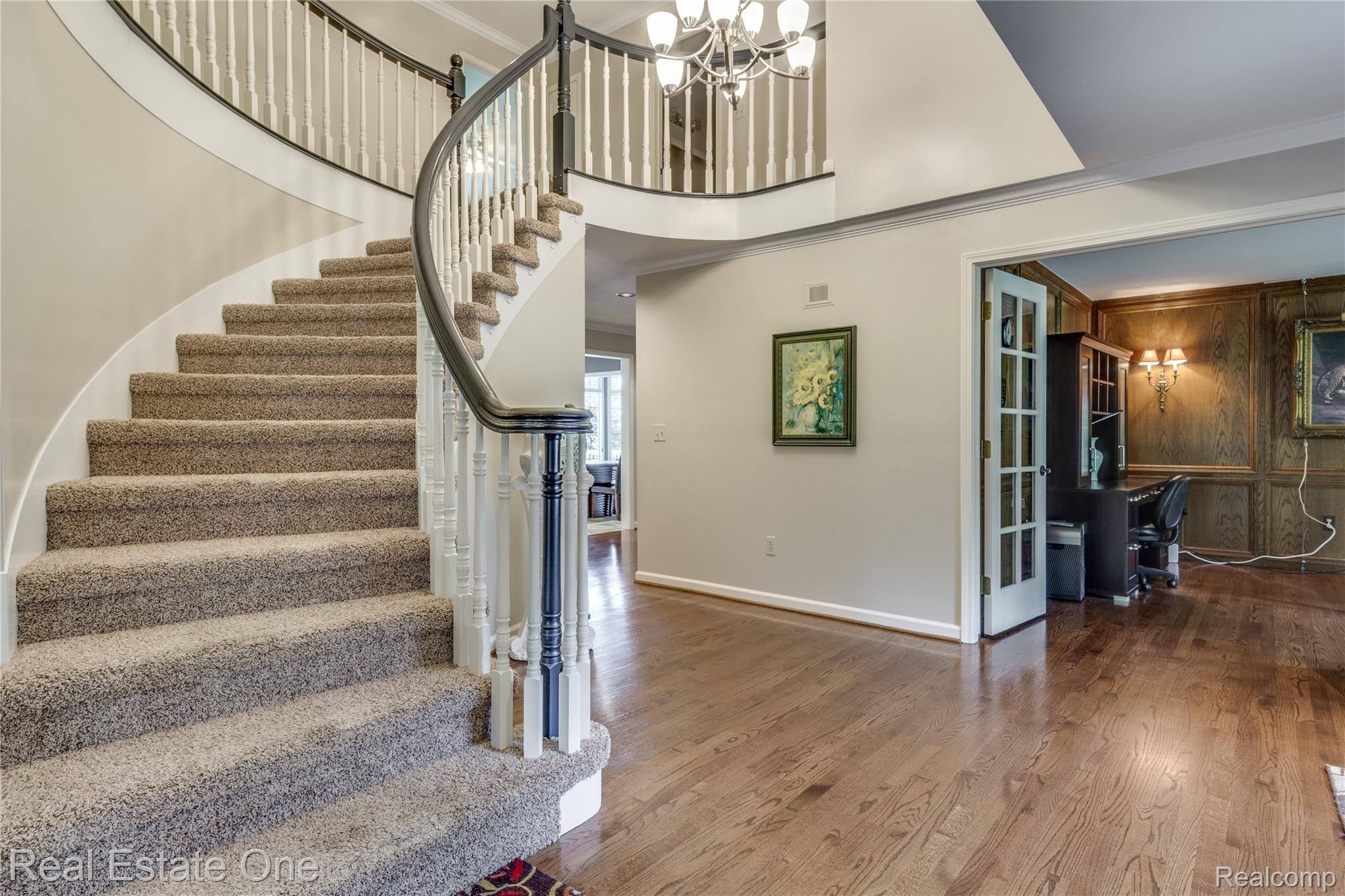 2802 Eagle Drive Rochester, MI 48309 - Photo 8 of 78 Interiors (5 of 69).jpg