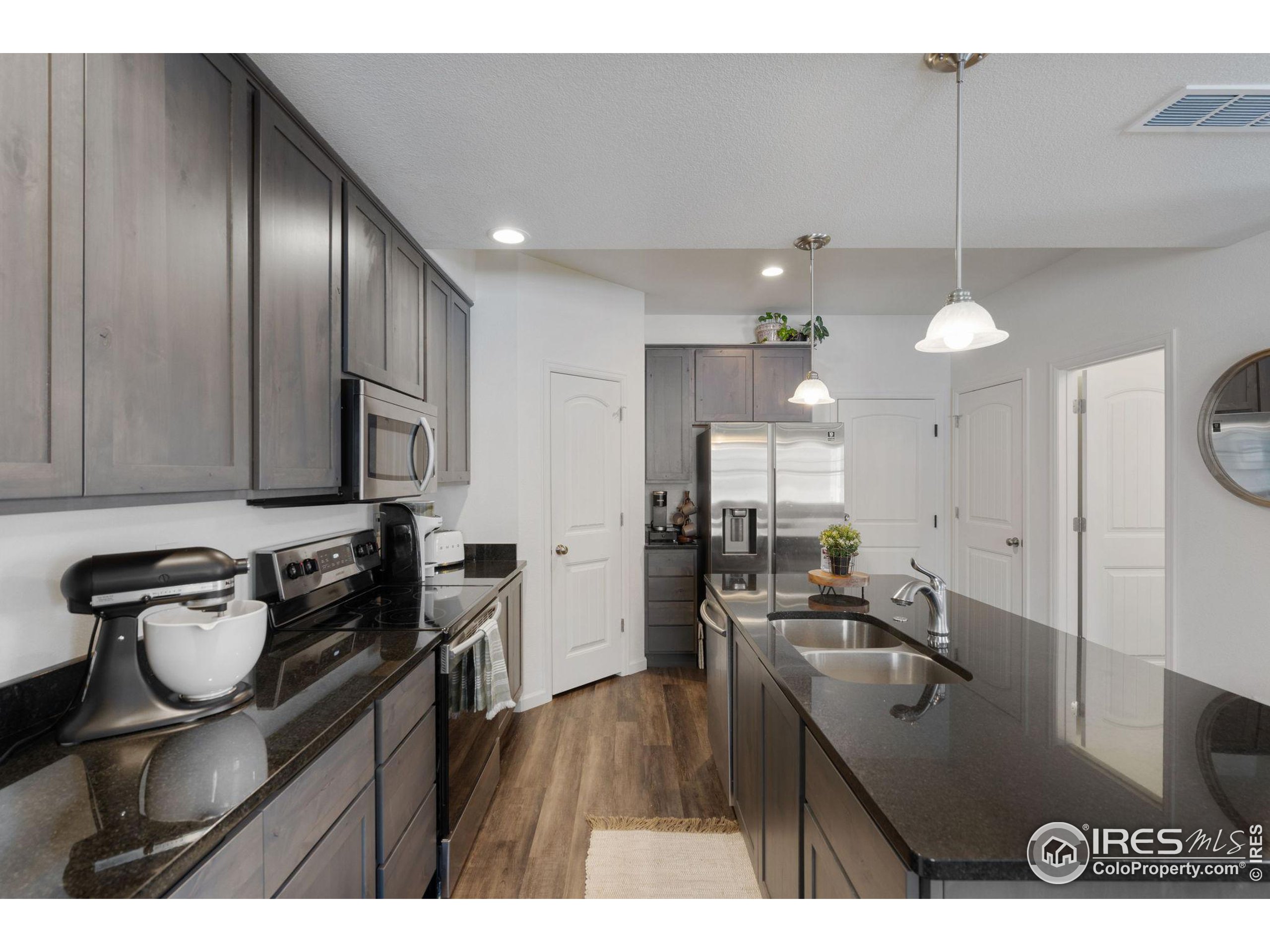 4355 24th Street Road Greeley, CO 80634 - Photo 7 of 20