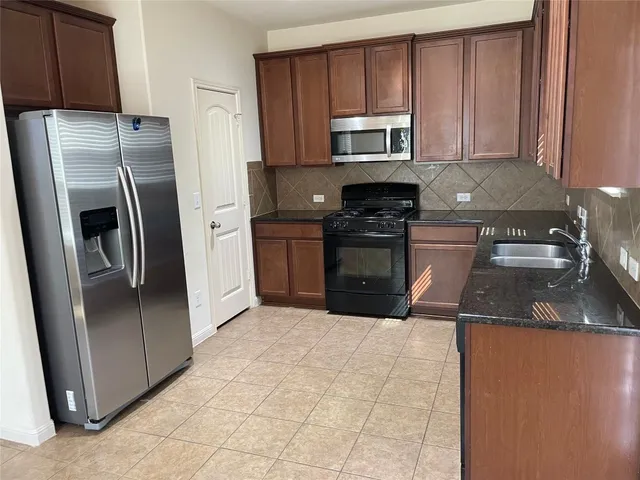 $2,050 | 1433 Biscuit Drive, Austin, TX 78754