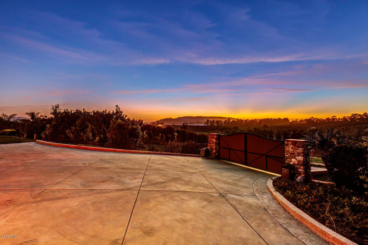4566 Donlon Road Somis, CA 93066 - Photo 11 of 80 4566 Donlon Rd Somis CA 93066-070-55-Cas