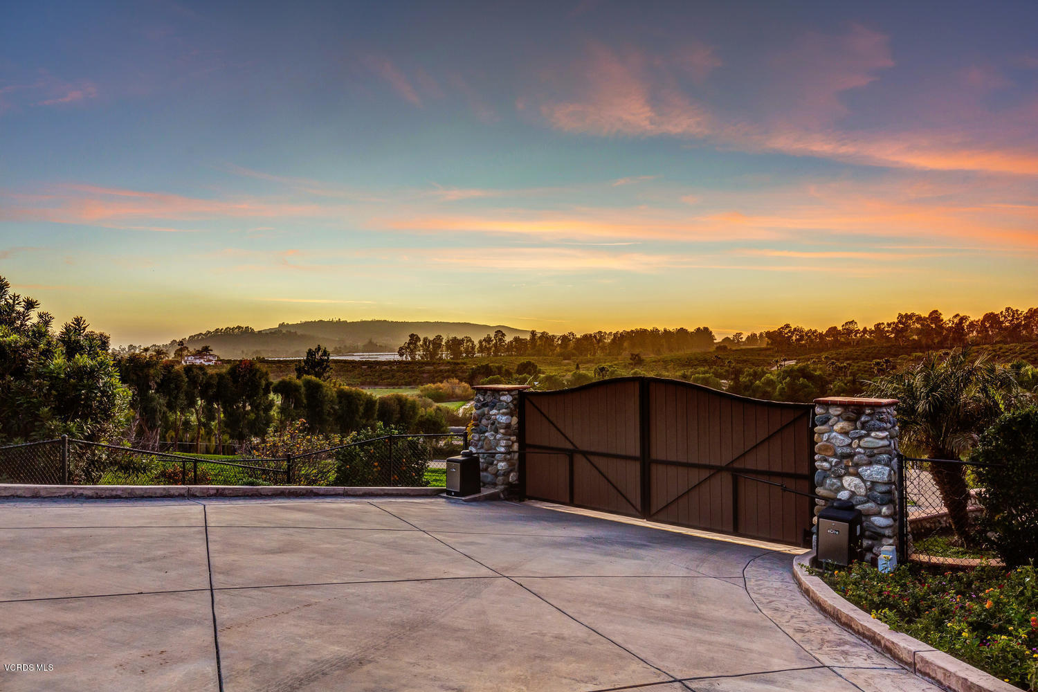 4566 Donlon Road Somis, CA 93066 - Photo 68 of 80 4566 Donlon Rd Somis CA 93066-050-6-CasY